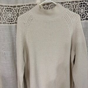 Urban Outfitters BDG Long Sleeve Mock Neck Oversized waffle Sweater Cream Size M